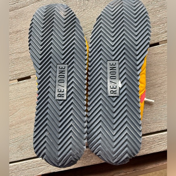 Re/Done Women’s Retro 70s Runner Made in Italy SZ 38/7.5 - Picture 3 of 8